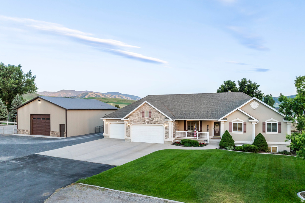 248 E 9300 S Paradise, UT 84328