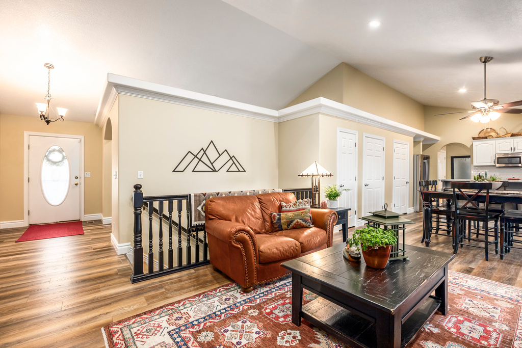 248 E 9300 S Paradise, UT 84328