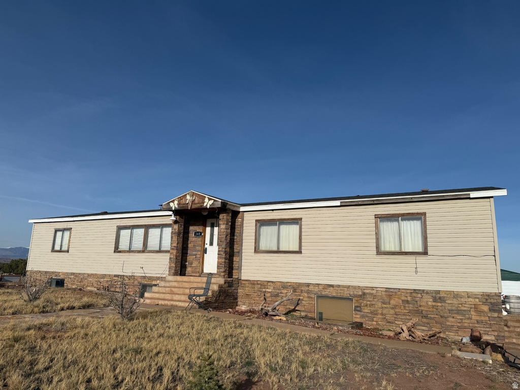 160 N 4900 W Roosevelt, UT 84066