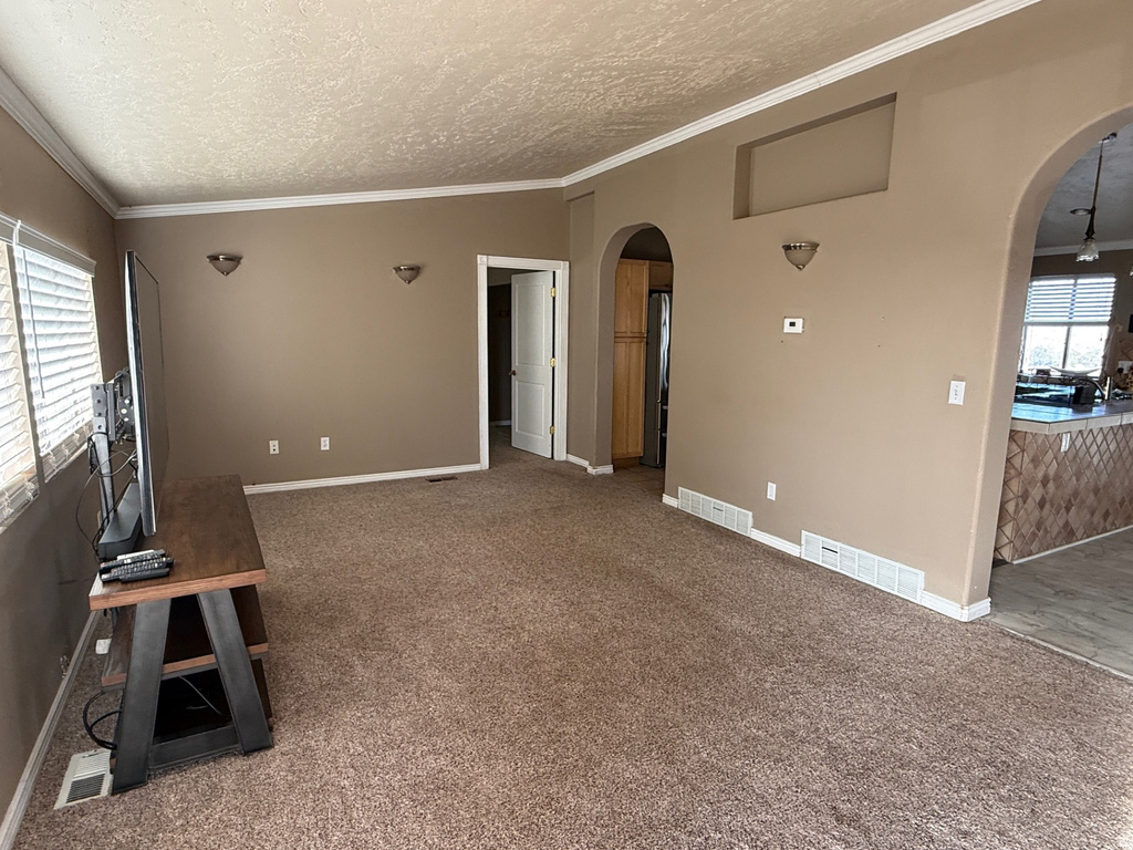 160 N 4900 W Roosevelt, UT 84066