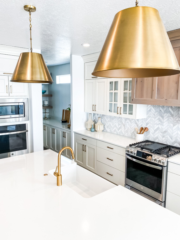 1382 W 250 N Layton, UT 84041