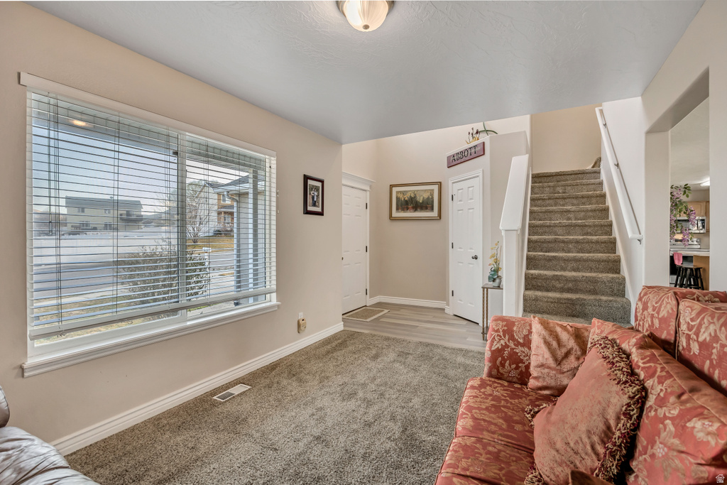 58 W BERMUDA DR Saratoga Springs, UT 84045