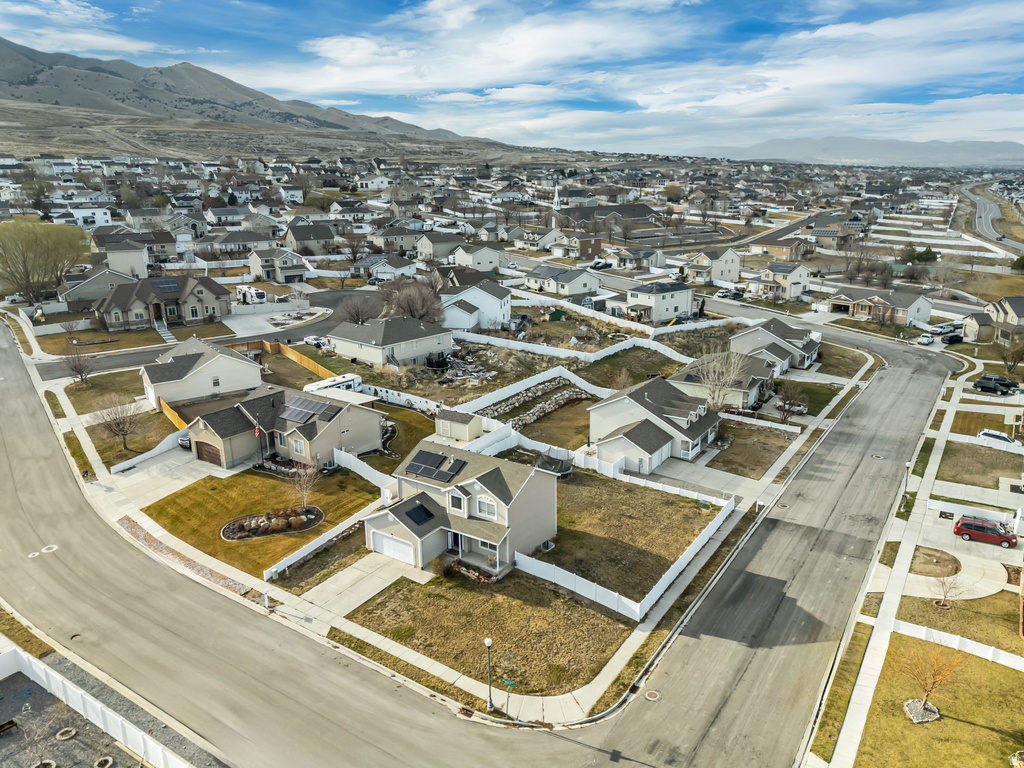 58 W BERMUDA DR Saratoga Springs, UT 84045