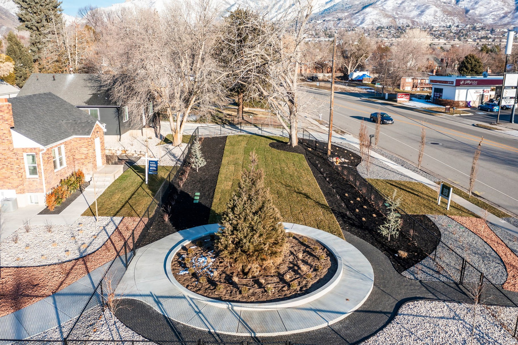 4451 S HOLLADAY PARK LN Holladay, UT 84124
