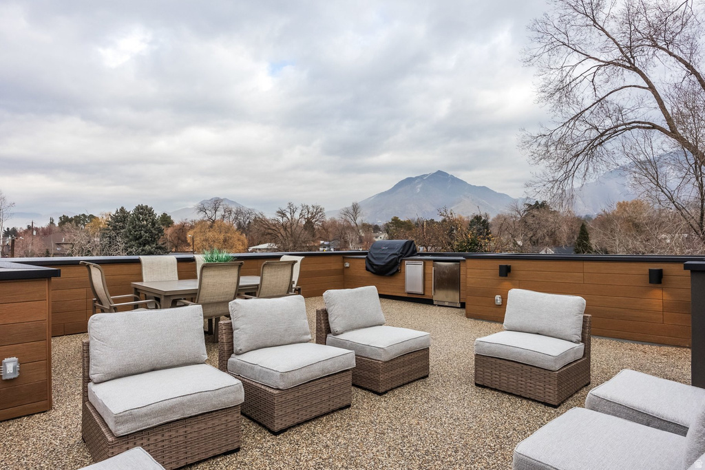 4451 S HOLLADAY PARK LN Holladay, UT 84124