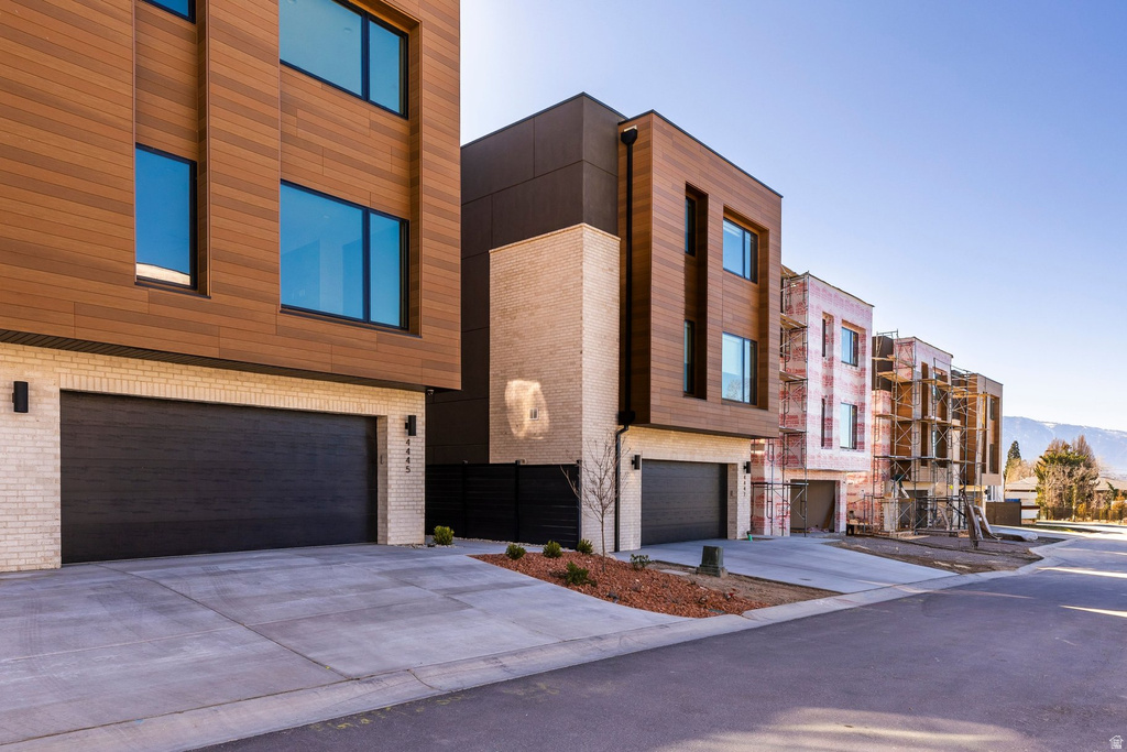 4451 S HOLLADAY PARK LN Holladay, UT 84124