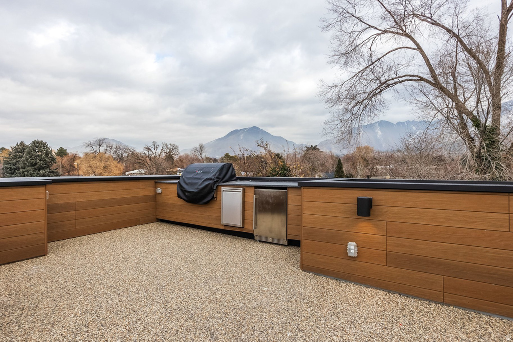 4451 S HOLLADAY PARK LN Holladay, UT 84124