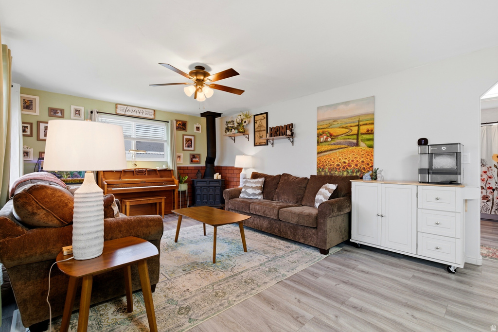 621 PAUL AVE Layton, UT 84041