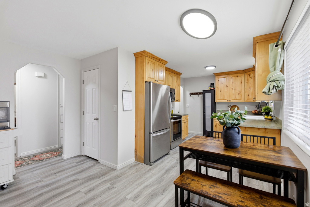 621 PAUL AVE Layton, UT 84041