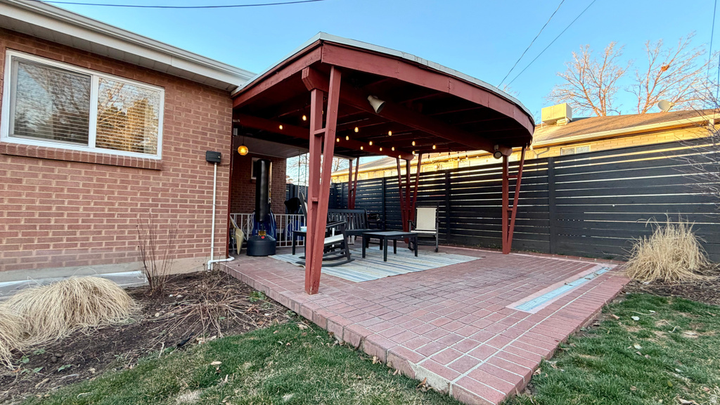 2284 S BRENTWOOD CIR Salt Lake City, UT 84158