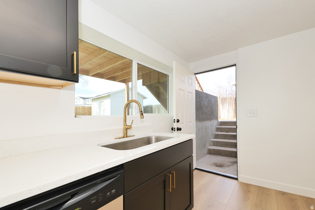 4738 MEADOW WOOD WAY Taylorsville, UT 84129