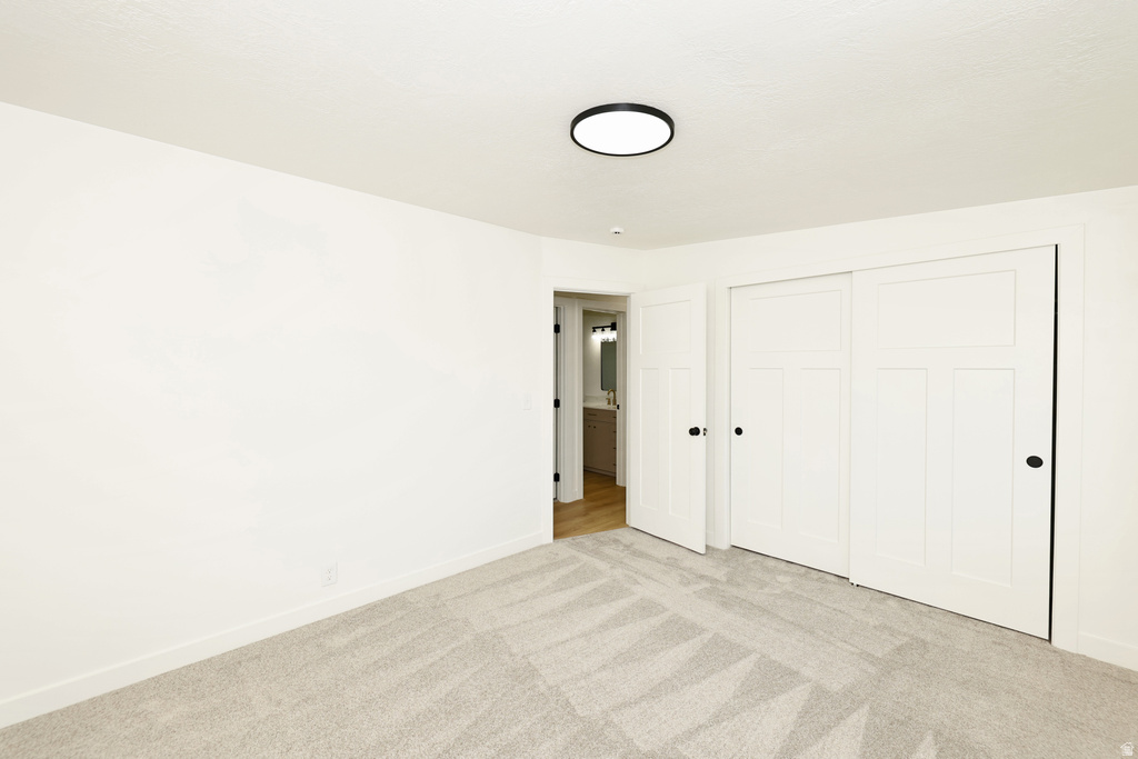 4738 MEADOW WOOD WAY Taylorsville, UT 84129