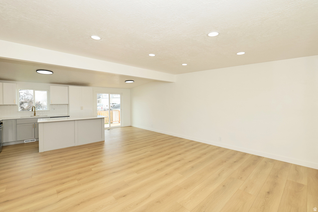 4738 MEADOW WOOD WAY Taylorsville, UT 84129