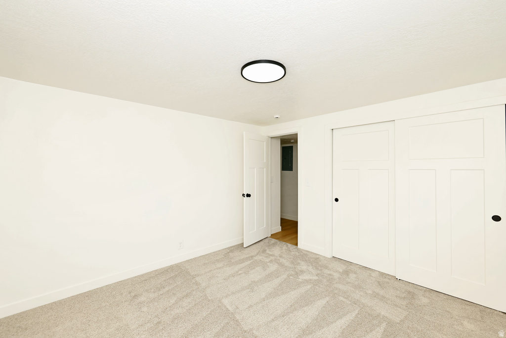 4738 MEADOW WOOD WAY Taylorsville, UT 84129