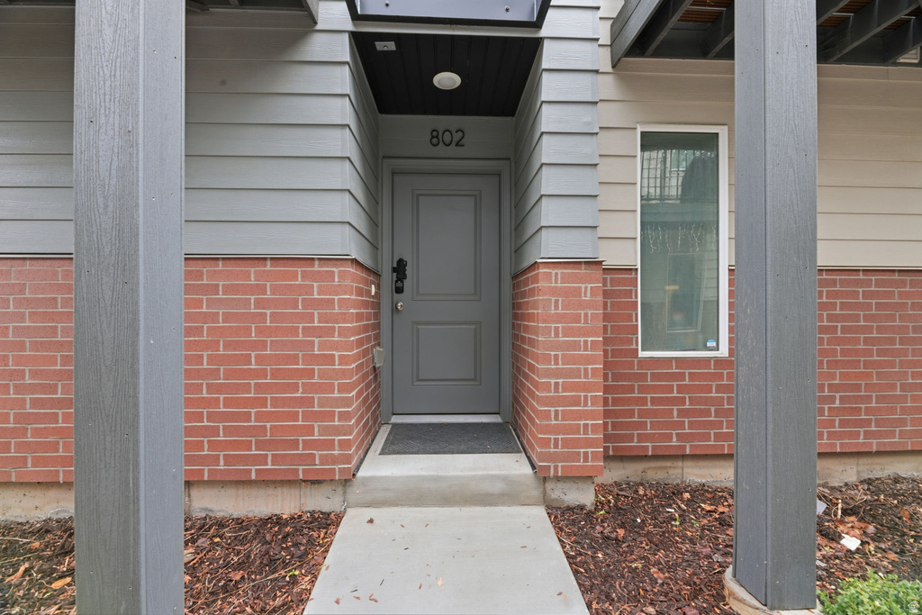 1146 S REDWOOD DR #H802 Salt Lake City, UT 84104