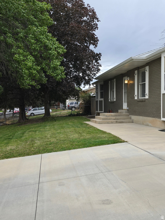 9457 S FOX HUNT DR #49 Sandy, UT 84092