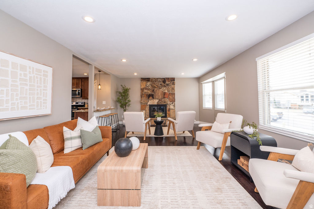 9457 S FOX HUNT DR #49 Sandy, UT 84092