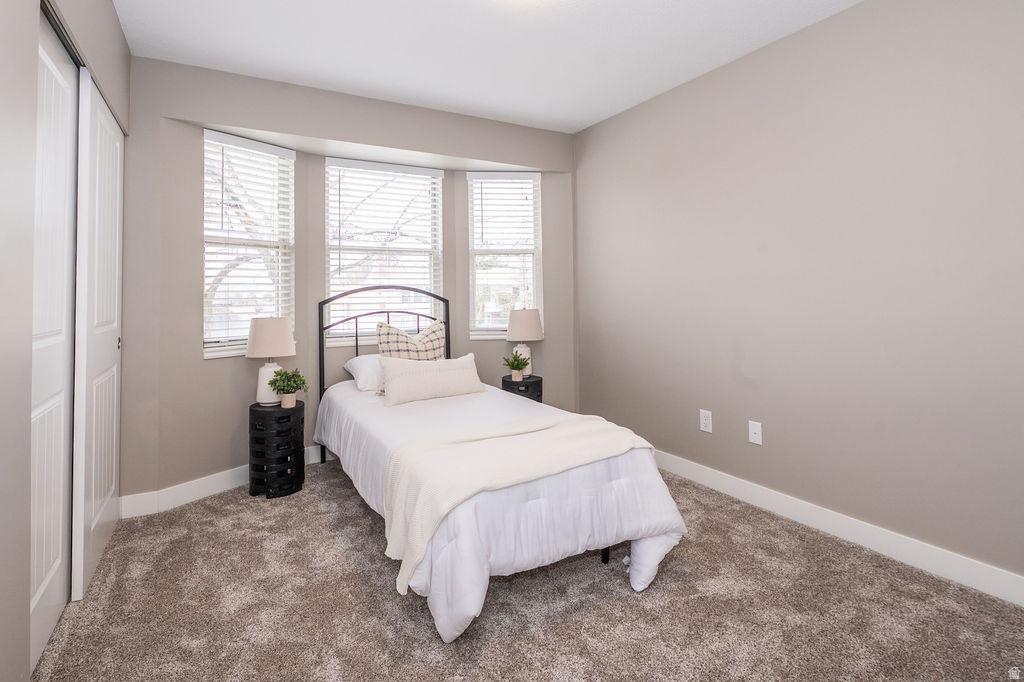 9457 S FOX HUNT DR #49 Sandy, UT 84092