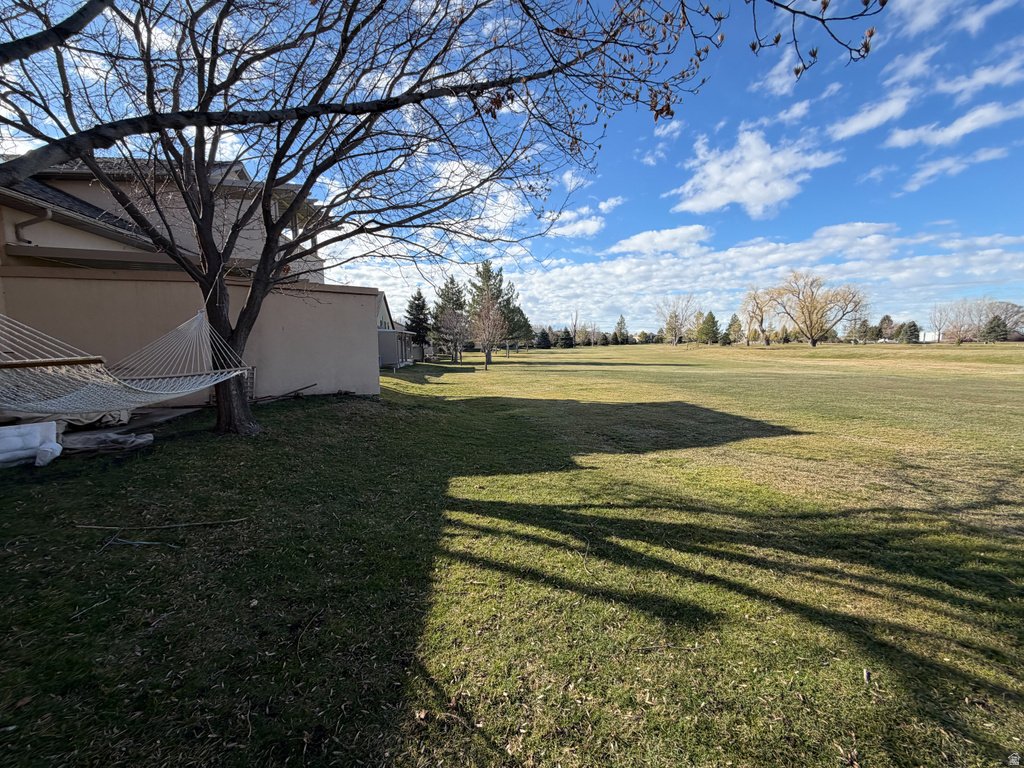 43 HILLSBOROUGH DR Pleasant View, UT 84414