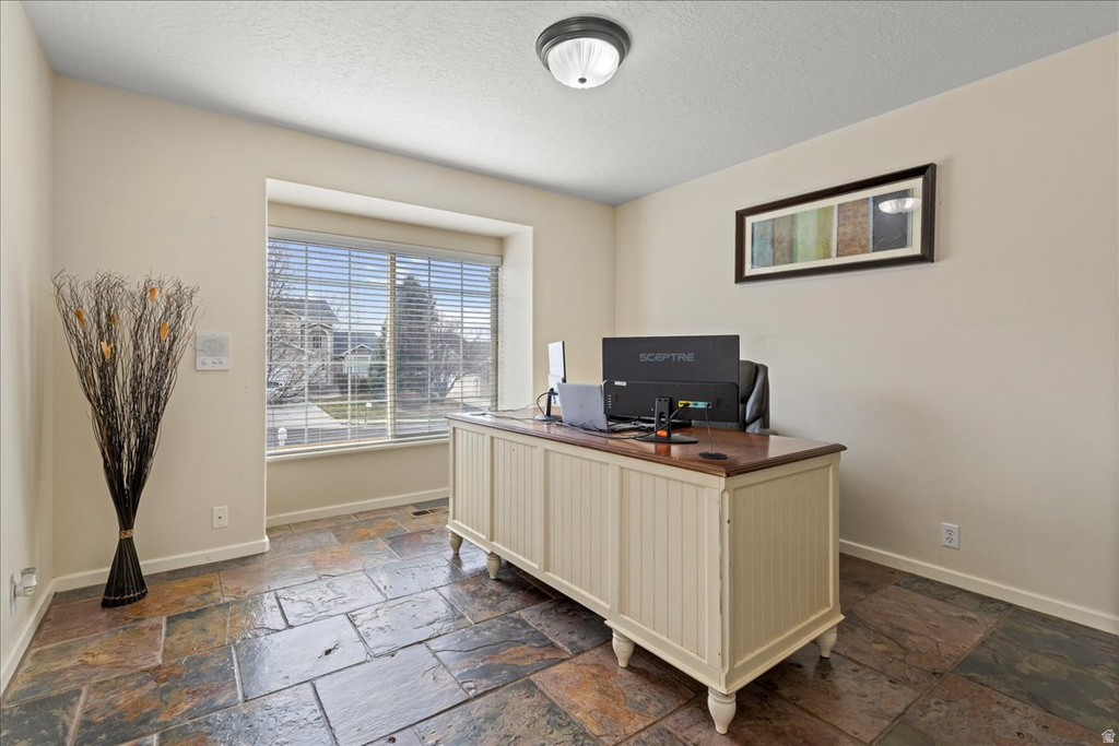 19 S 820 E Tooele, UT 84074