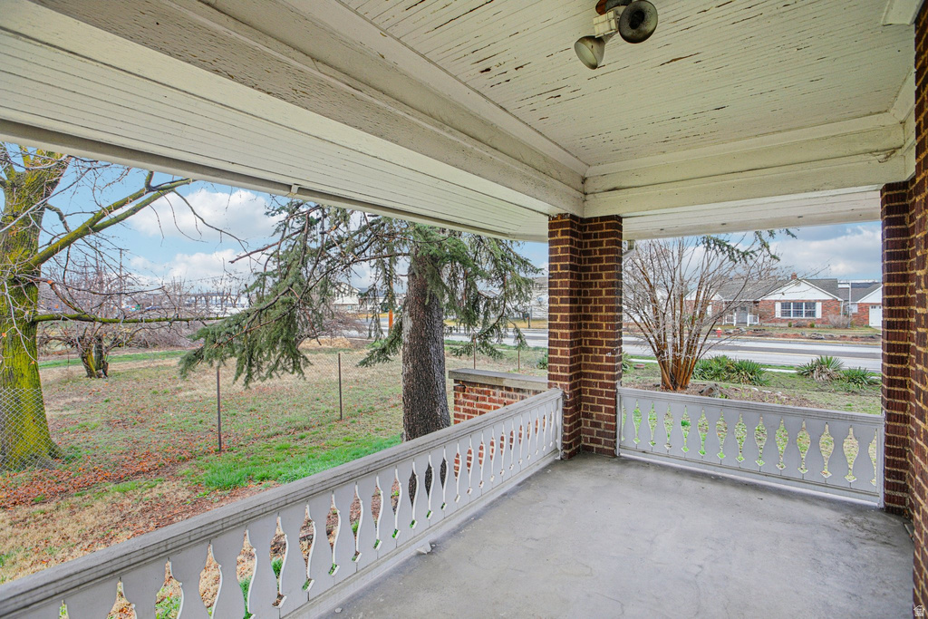 933 W GENTILE ST Layton, UT 84041