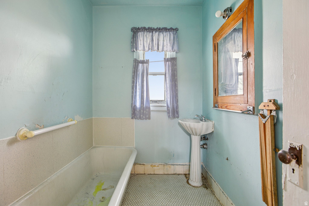 933 W GENTILE ST Layton, UT 84041