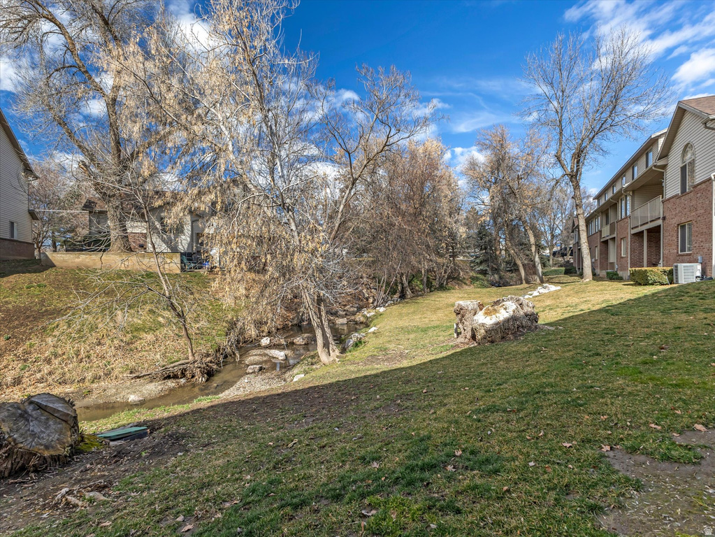 1137 E HOLMES LN Layton, UT 84041