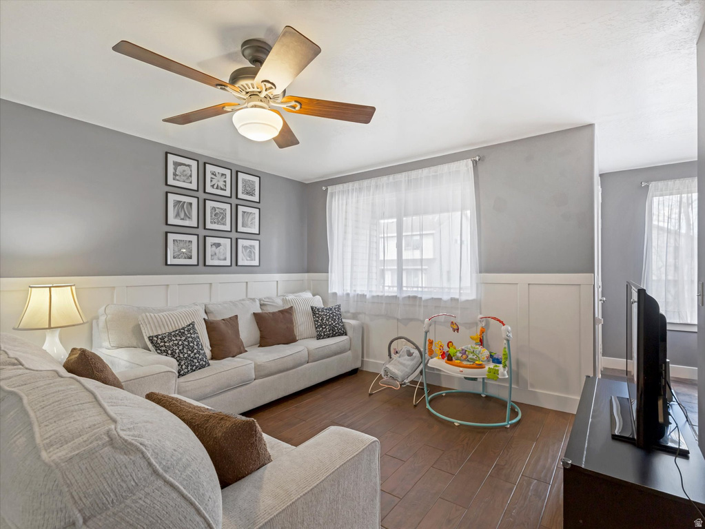 1137 E HOLMES LN Layton, UT 84041