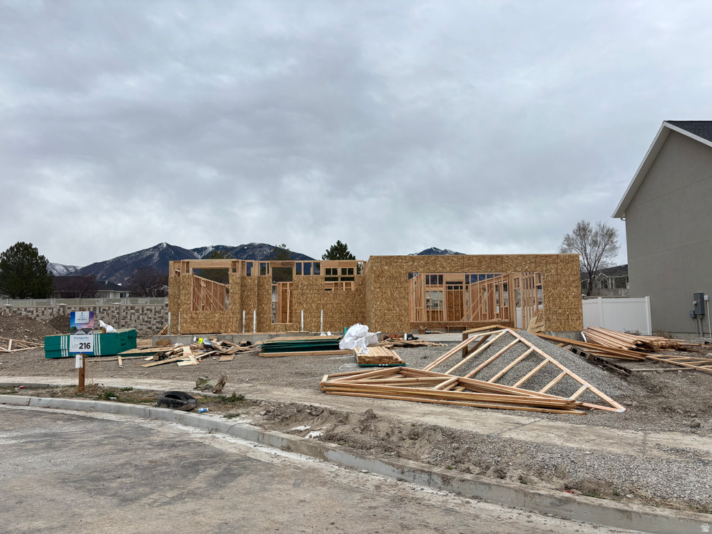 1416 N HARPER WAY #216 Tooele, UT 84074