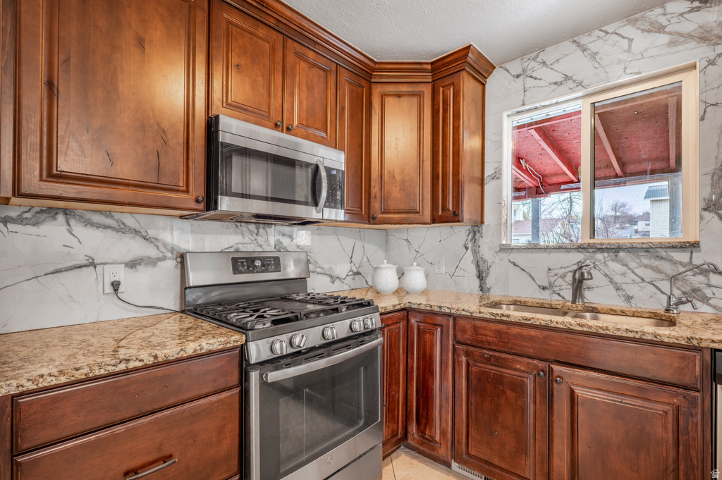 5481 W HEATH AVE Kearns, UT 84118