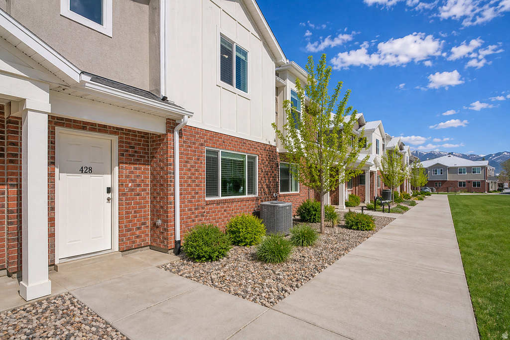432 W 1100 S Ogden, UT 84404