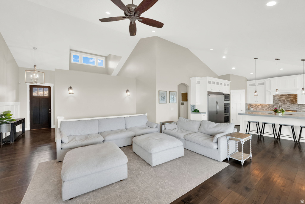 7032 W ECHO BLUFF DR Herriman, UT 84096