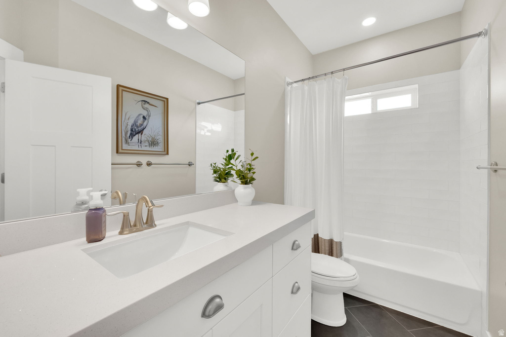 7032 W ECHO BLUFF DR Herriman, UT 84096