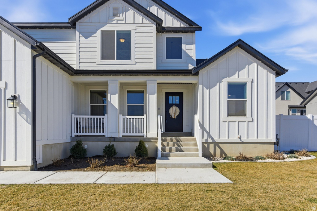 1449 N MCKENZIE WAY Saratoga Springs, UT 84045