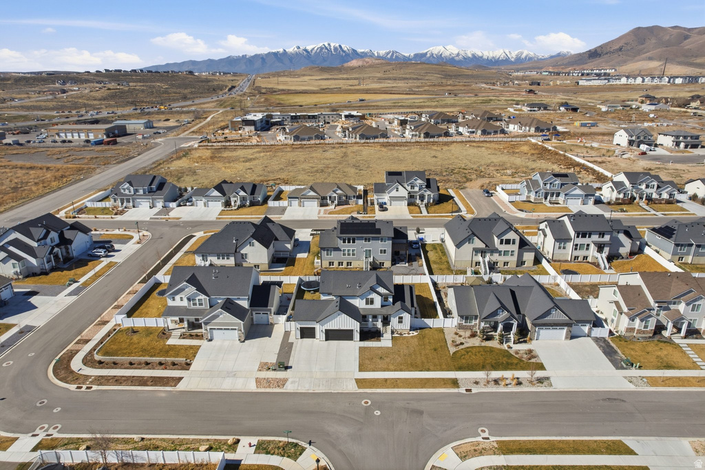 1449 N MCKENZIE WAY Saratoga Springs, UT 84045