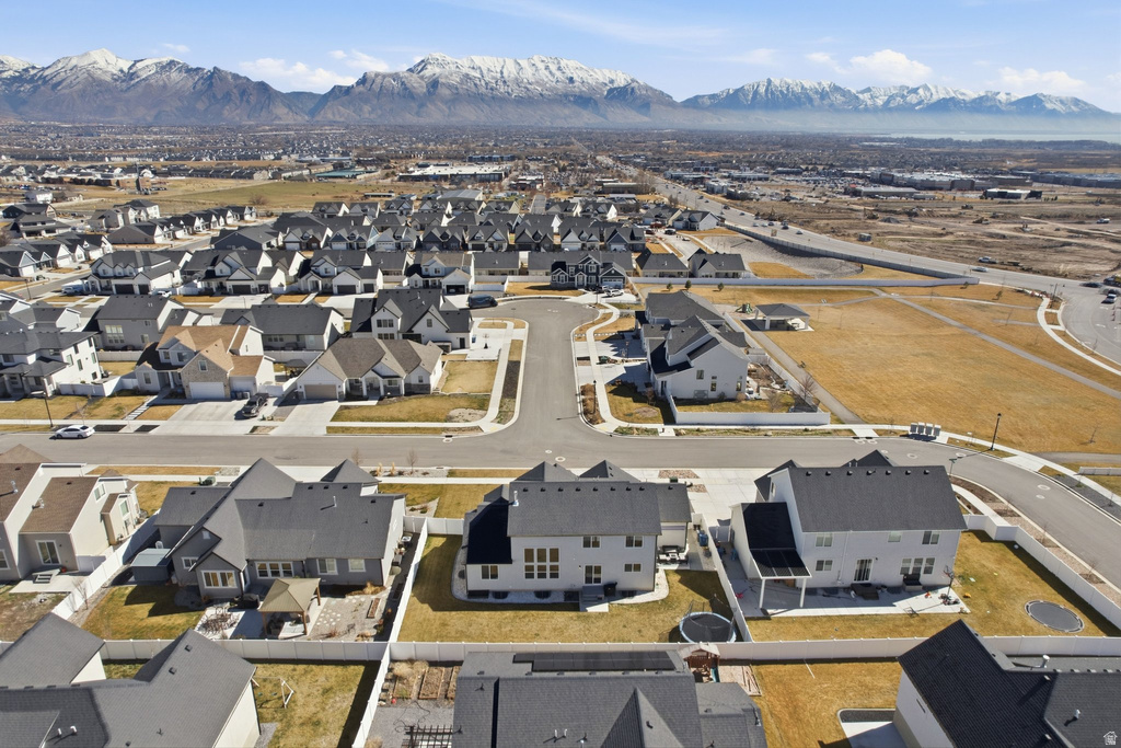 1449 N MCKENZIE WAY Saratoga Springs, UT 84045