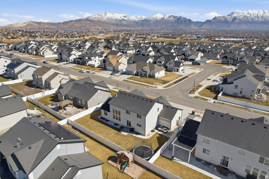 1449 N MCKENZIE WAY Saratoga Springs, UT 84045