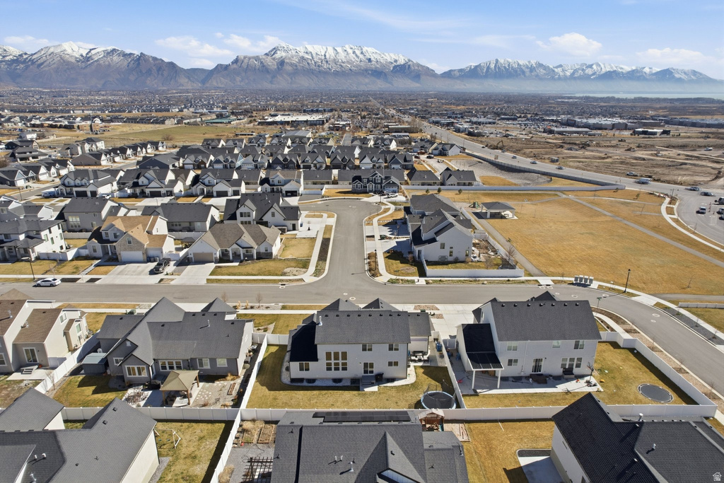 1449 N MCKENZIE WAY Saratoga Springs, UT 84045