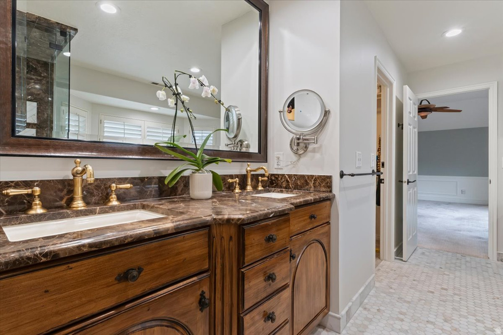 3450 E HIDDEN OAK DR Salt Lake City, UT 84121