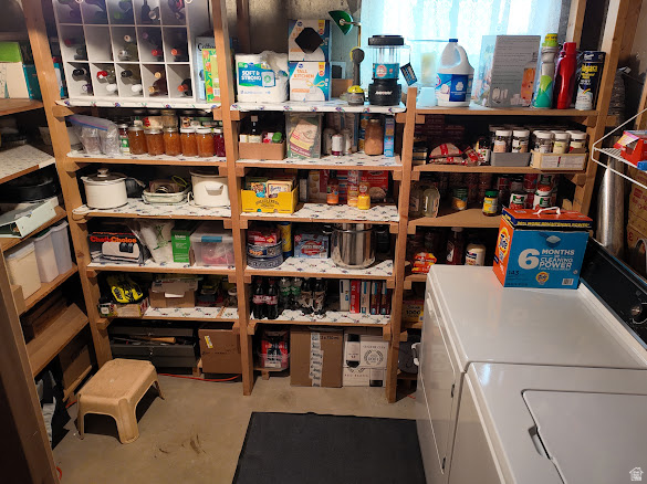 2947 S HUDSON CIR Salt Lake City, UT 84106