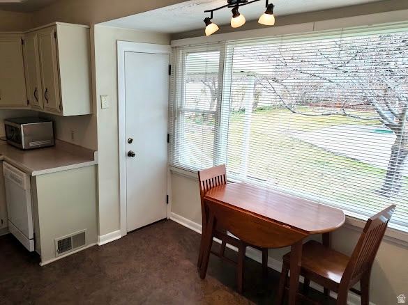 2947 S HUDSON CIR Salt Lake City, UT 84106