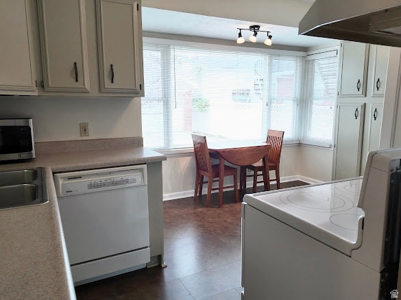 2947 S HUDSON CIR Salt Lake City, UT 84106