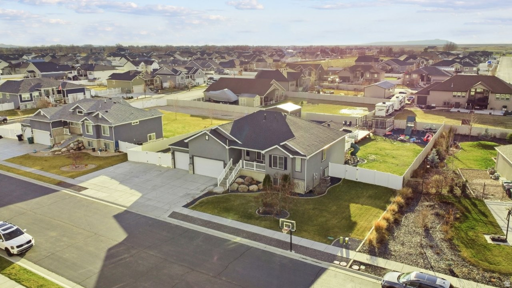 3561 S 5160 W Hooper, UT 84315