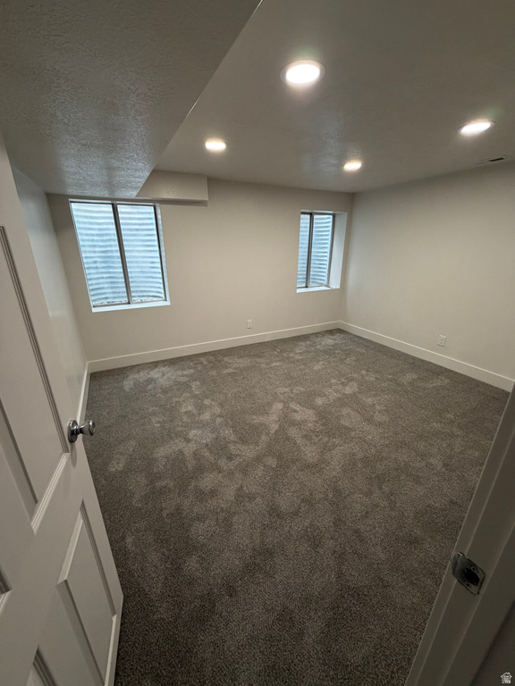 8722 S OAKWOOD PARK CIR Sandy, UT 84094