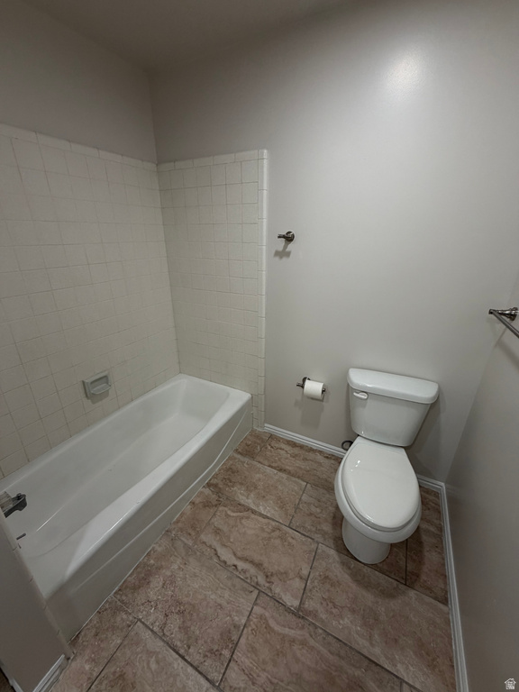 8722 S OAKWOOD PARK CIR Sandy, UT 84094