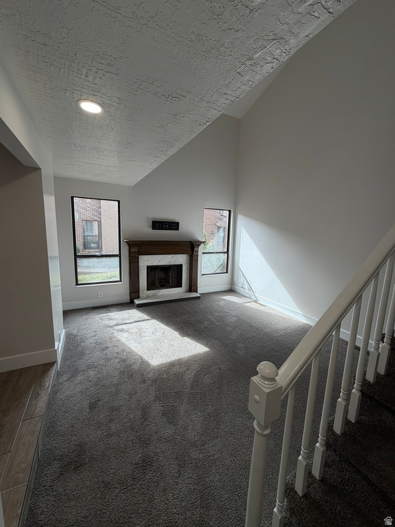 8722 S OAKWOOD PARK CIR Sandy, UT 84094