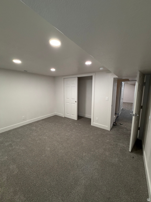 8722 S OAKWOOD PARK CIR Sandy, UT 84094