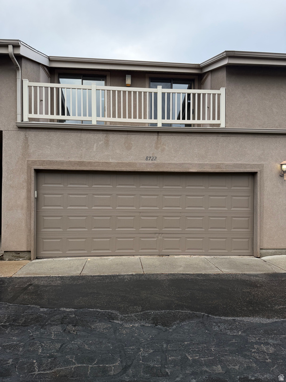 8722 S OAKWOOD PARK CIR Sandy, UT 84094