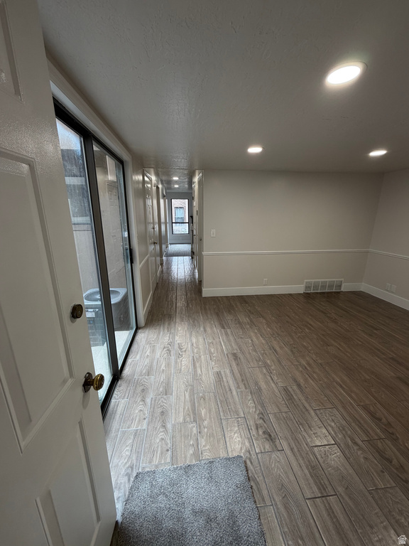 8722 S OAKWOOD PARK CIR Sandy, UT 84094