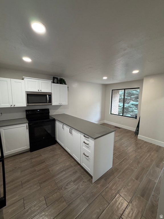 8722 S OAKWOOD PARK CIR Sandy, UT 84094